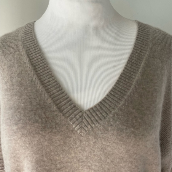 REPEAT CASHMERE 2-POCKET OVERSIZED SWEATER - Picture 5 of 13